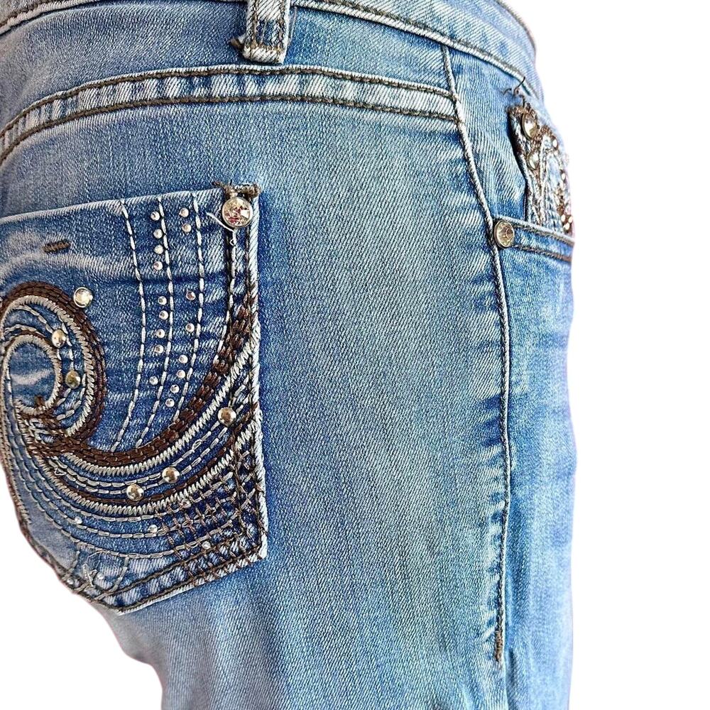 Womens Jeans Size 4 Embroidered Detailing Retro Casual Everyday